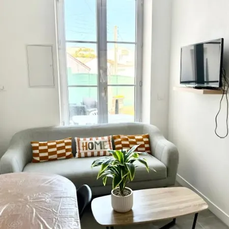 House Near The Port Of La Rochelle (Charente-Maritime)
